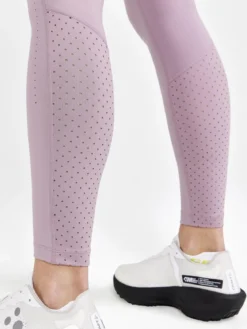Women's ADV Charge Perforated Tights - GERBERA