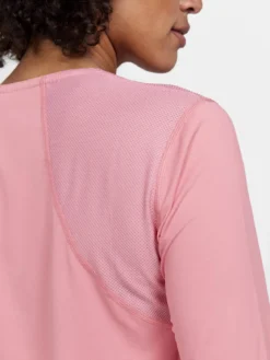 Women's ADV Essence Longsleeve Training Tee - ARROSA