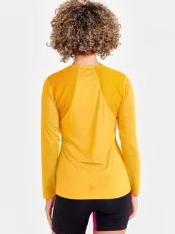 Women's ADV Essence Longsleeve Training Tee - CALM