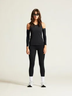 Women's Adv Essence Singlet 2 - Black