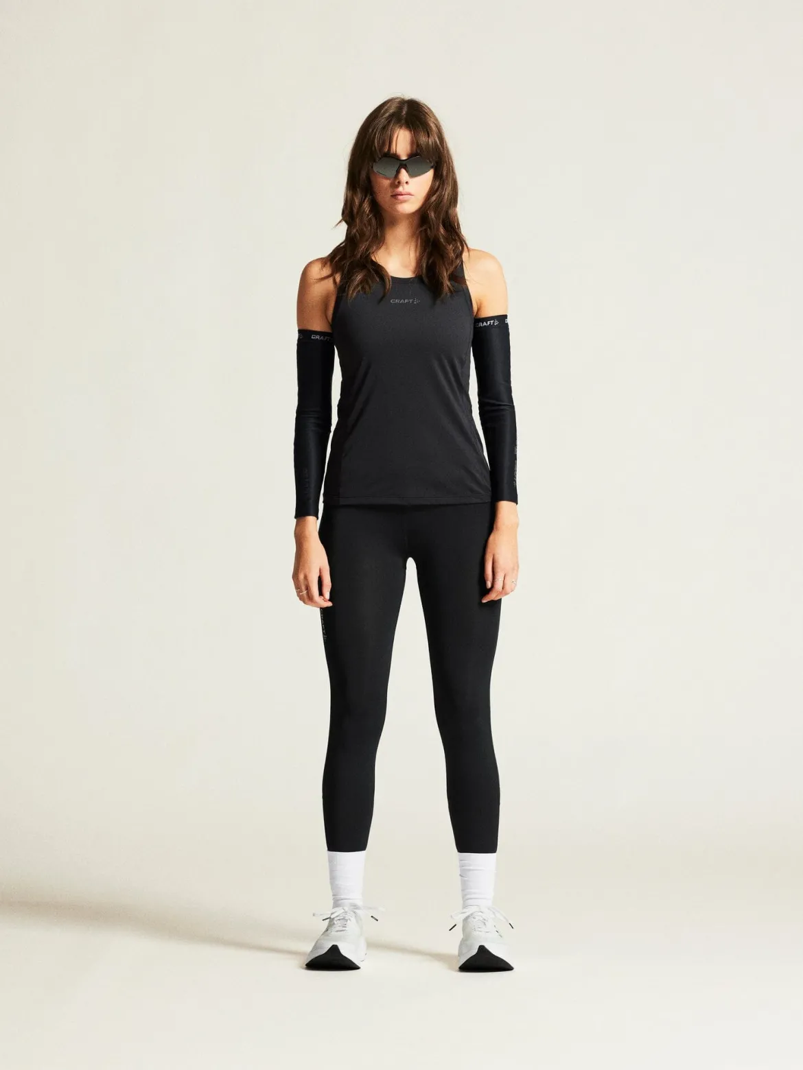 Women's Adv Essence Singlet 2 - Black