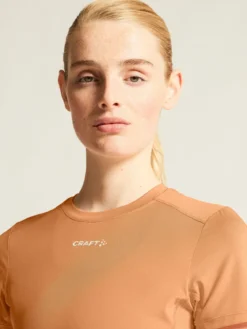 Women's Adv Essence SS Tee 2 - Apricot