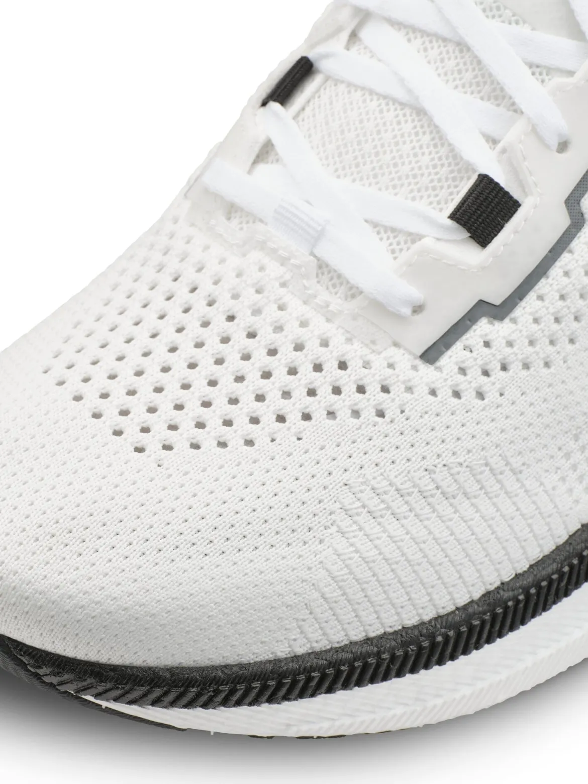 Women's Endurance 3 Running Shoe - White