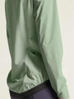 Women's Endur Light Wind Jacket - GLACIAL