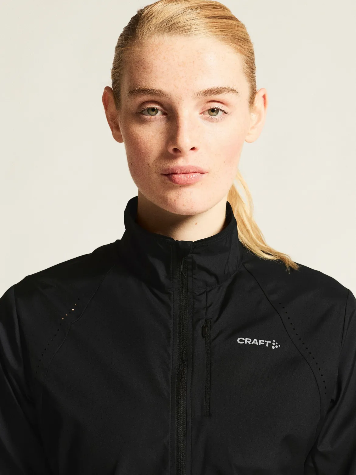 Women's Essence Wind Jacket 2 - Black