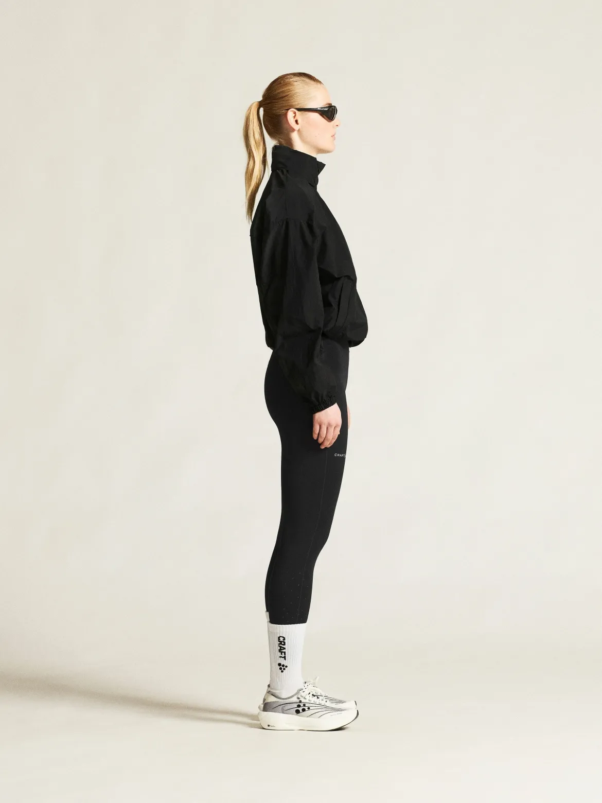 Women's Hypervent Oversized Wind Jacket - Black