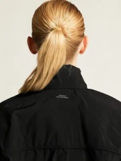 Women's Hypervent Oversized Wind Jacket - Black