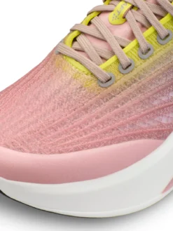 Women's Nordlite Tempo Running Shoe - PEAR/CONTRAST PINK