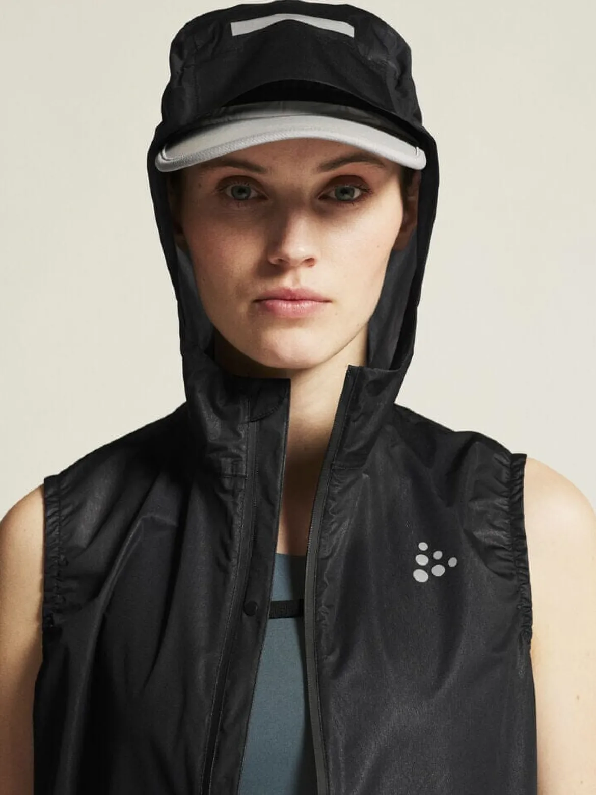 Women's Pro Hydro Lightweight Vest - Black