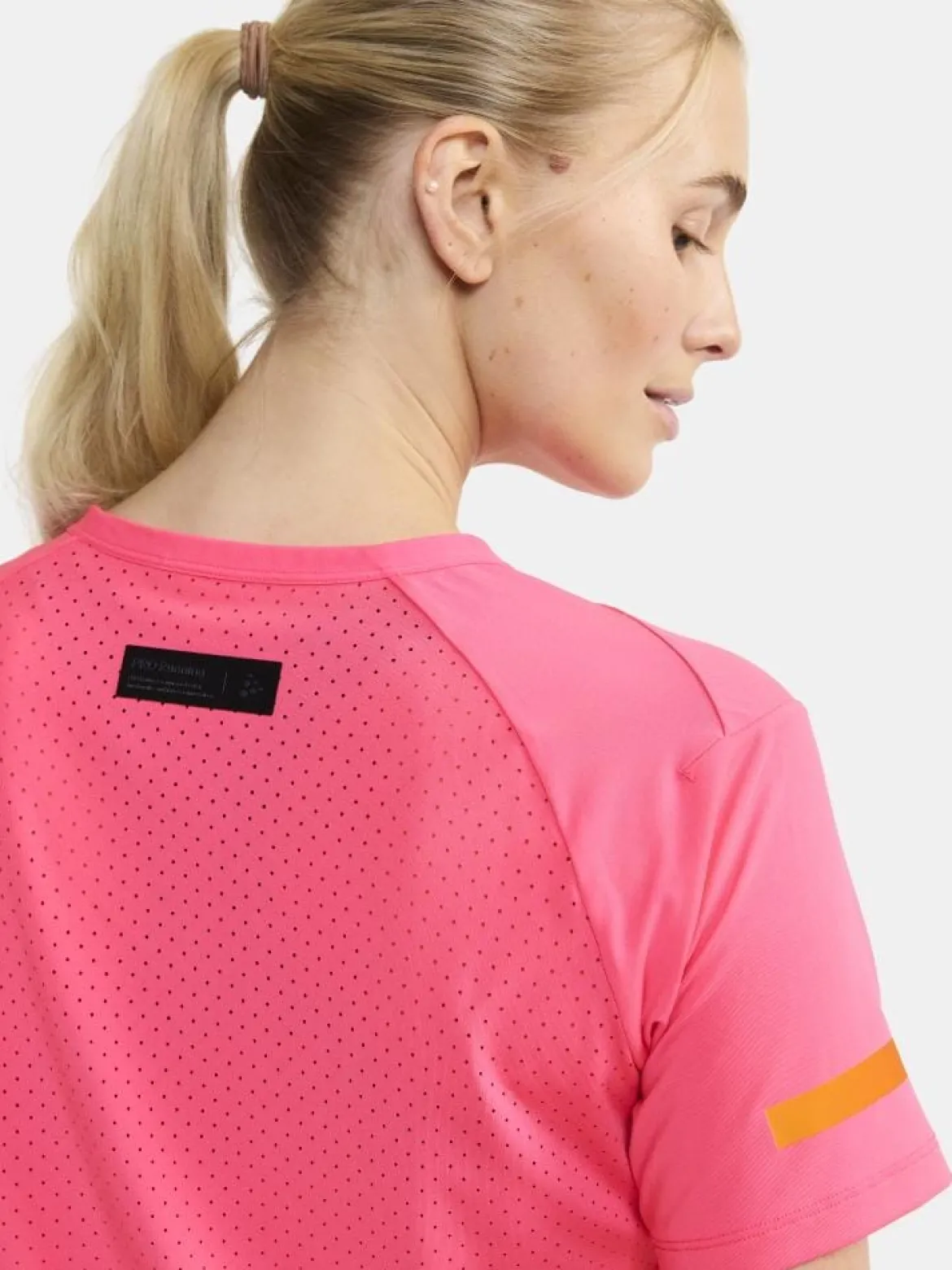 Women's Pro Hypervent Running Tee 2.0 - FUCHSIA